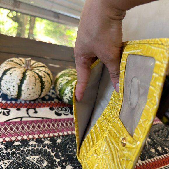 Brahmin Sunflower Yellow Ady Long Snap Wallet, Melbourne, EUC - Picture 13 of 14